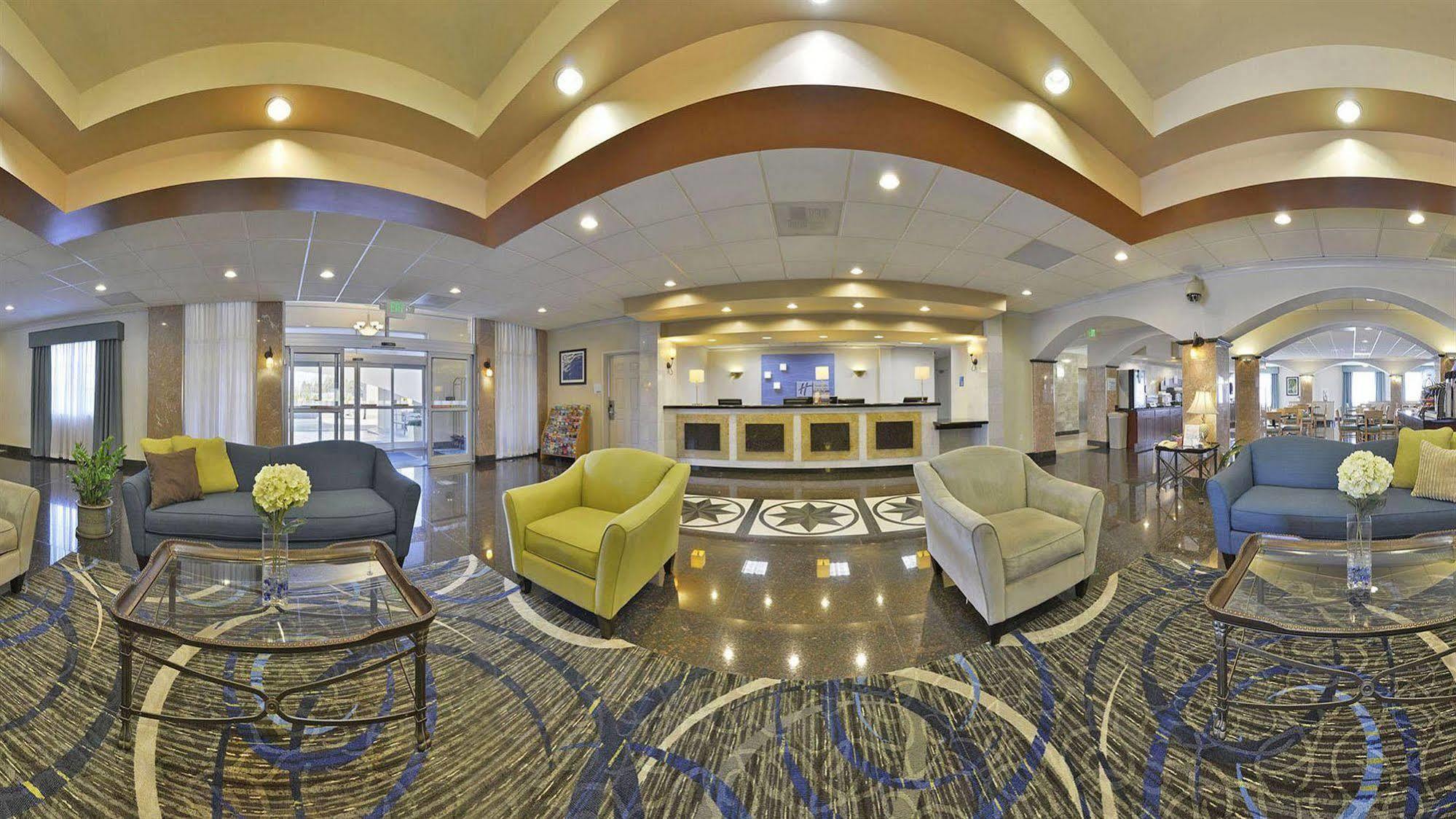 Holiday Inn Express & Suites Tacoma South - Lakewood By Ihg Exteriér fotografie